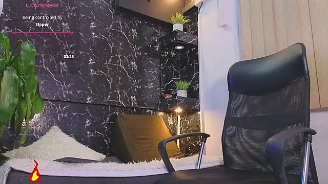 MR_EITHAN live XXX chat