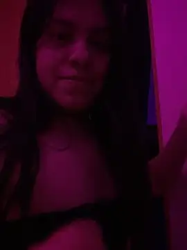 SmokyDeeのライブXXXチャット