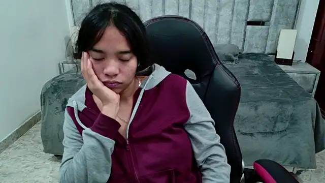Chat XXX en directo de laureentt_