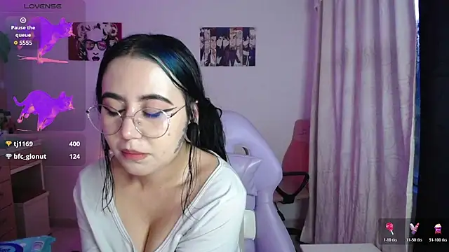 iris_sky Adlı Modelin Canlı XXX Sohbeti
