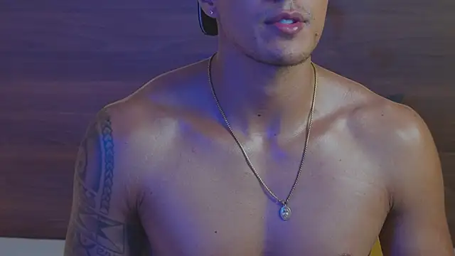 aaron_bolt Obrolan Langsung XXX