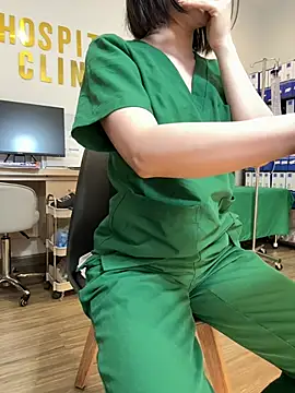 secretly_masturbating Show Webcam