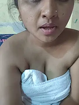 Chat XXX ao vivo de Tridha_2