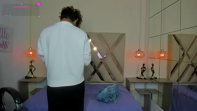 دردشة Anyelo_Twink الجنسية المباشرة