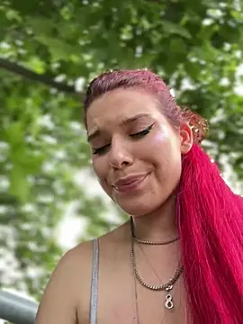 RiriRoseey Live XXX-chat