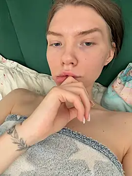 Chatroom XXX en direct de Lisaaa_Alisa