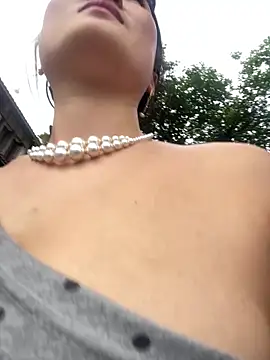 XXX chat uživo modela Yolanda9