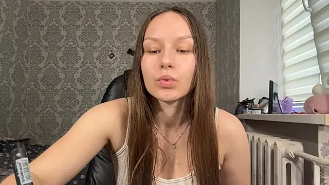 ShaylaChong 即時 XXX 聊天