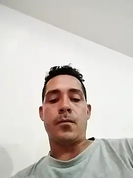 Gabriel_leon33 Adlı Modelin Canlı XXX Sohbeti