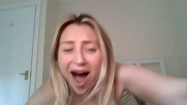 Babe_blond 라이브 XXX 채팅
