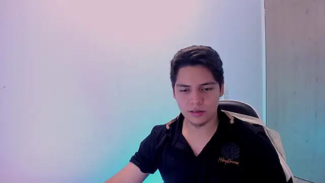 Chat +18 de Asta_YunoXXX ao vivo