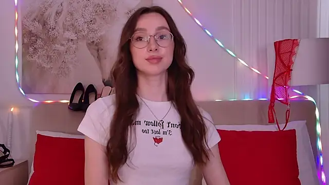 Emily_Simon Chat XXX live
