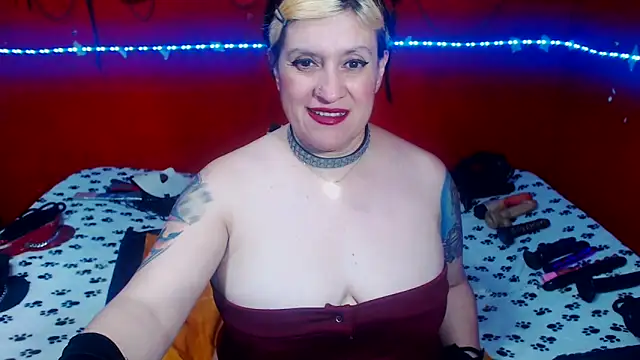 MATURE_Randy's Live XXX Chat