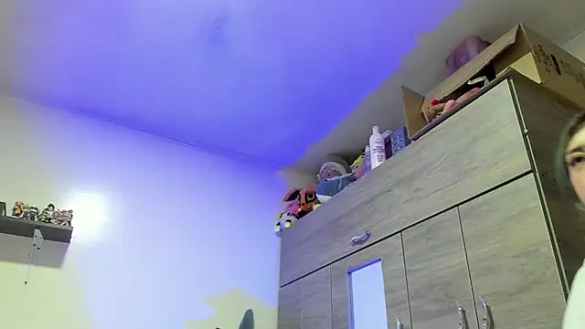 Chat +18 de turolita_ ao vivo