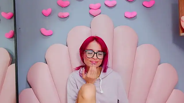 Chat +18 de luci_miller ao vivo