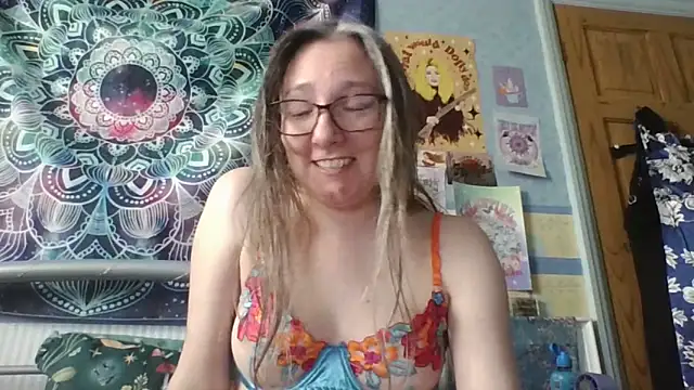 Izzylove47's Live XXX Chat