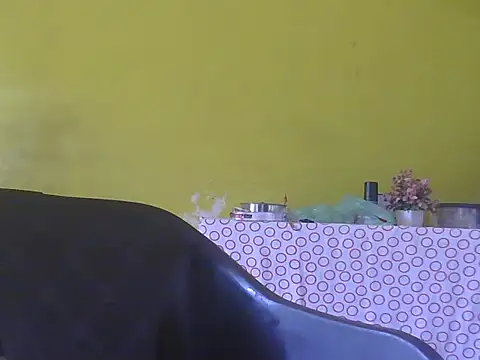 Онлайн чат XXX Stubborndesiboy
