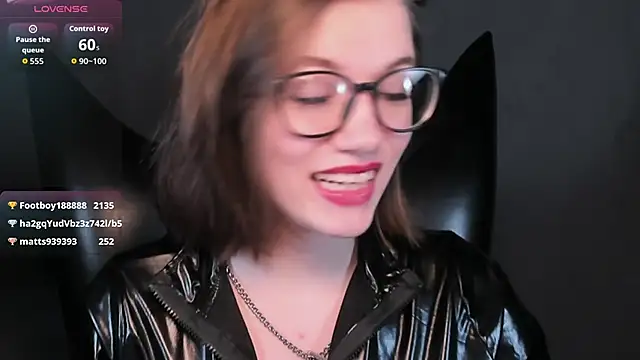 Chatroom XXX en direct de CathyAdams