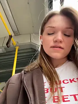 StreetSquirt Live XXX-Chat