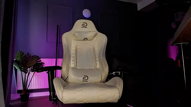 XXX chat uživo modela uptomatty