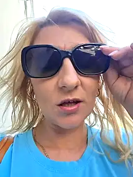 KaylinJan Chat XXX live