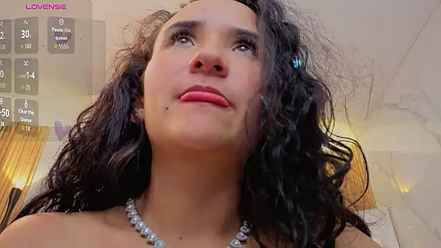 Chat +18 de bella_vibess_s ao vivo