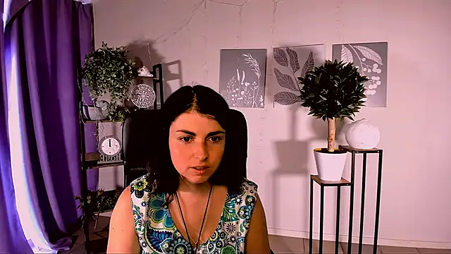MartaEdams' Live XXX Chat
