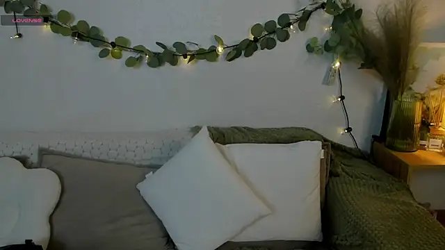 Chatroom XXX en direct de HoneyEmilly