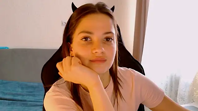 KiraVair – Live XXX-chat