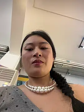 Yolanda9 现场XXX聊天