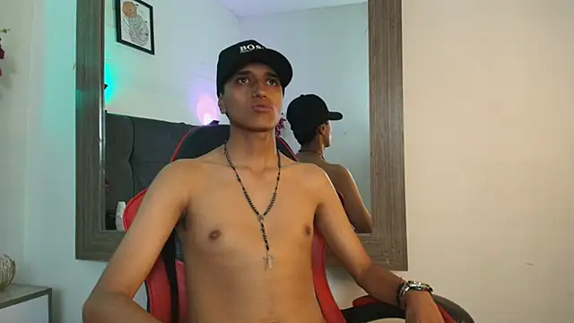 Alan_Colthon élő XXX-chatje
