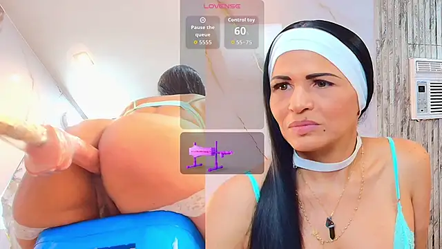 Isis_car0lina Chat XXX in diretta