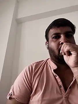 צ'אט XXX בשידור חי של vinay_smalldick