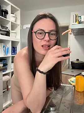 AvaFlowers6 élő XXX-chatje