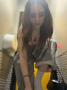 AnitaFly 现场XXX聊天