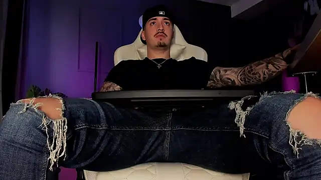 uptomatty Chat XXX live