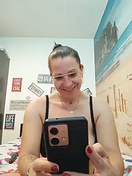 Chat XXX en directo de SugarDiamonds