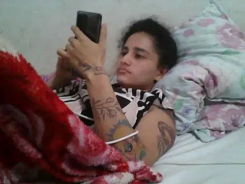 girl_tits' Live XXX Chat