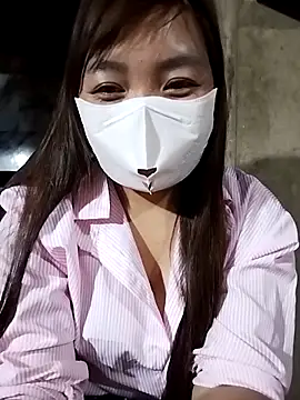 thahks' Live XXX Chat