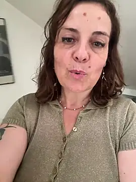 Chat +18 de Sunbelxx ao vivo