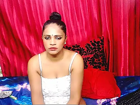 Lucious_indian69 Adlı Modelin Canlı XXX Sohbeti