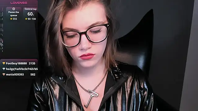 แชท XXX สดของ CathyAdams