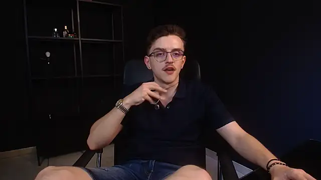 FelixStarkk Live XXX Chat