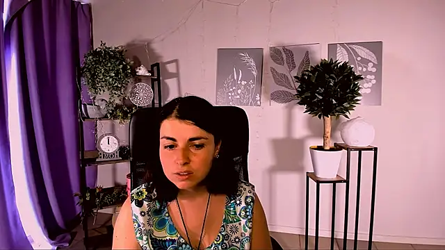 MartaEdams XXX чат на живо