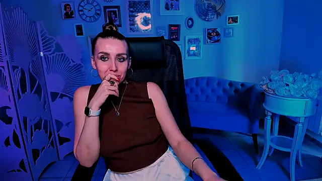 MonicaRiley's Live XXX Chat
