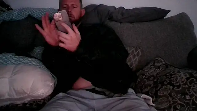 boysfirsttime Chat XXX in diretta