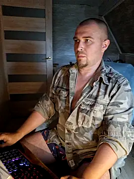 Chat +18 de Foxyshaved ao vivo