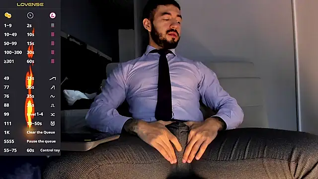 Chatroom XXX en direct de MarkWalker__