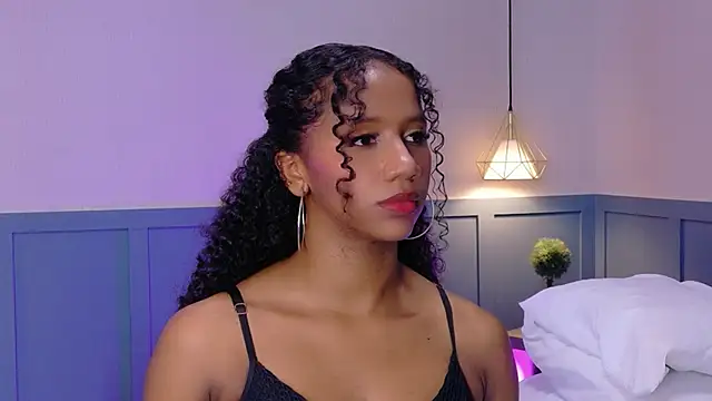 Chloe-Rose-'s Live XXX Chat
