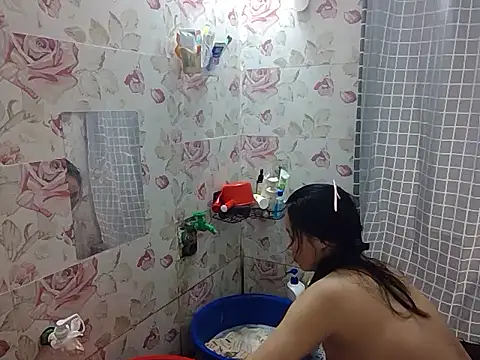 Živý XXX chat Ly-ny